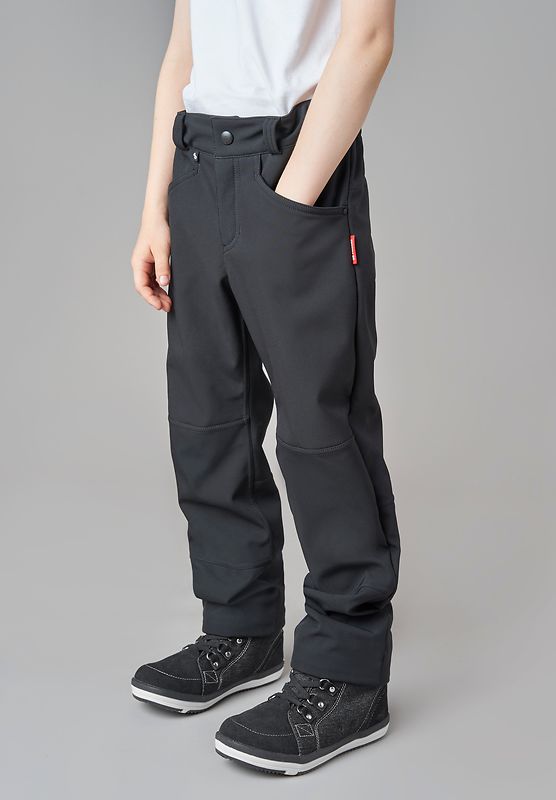 REIMA Kinder gefütterte Softshellhose Mighty schwarz 5100016A 9990