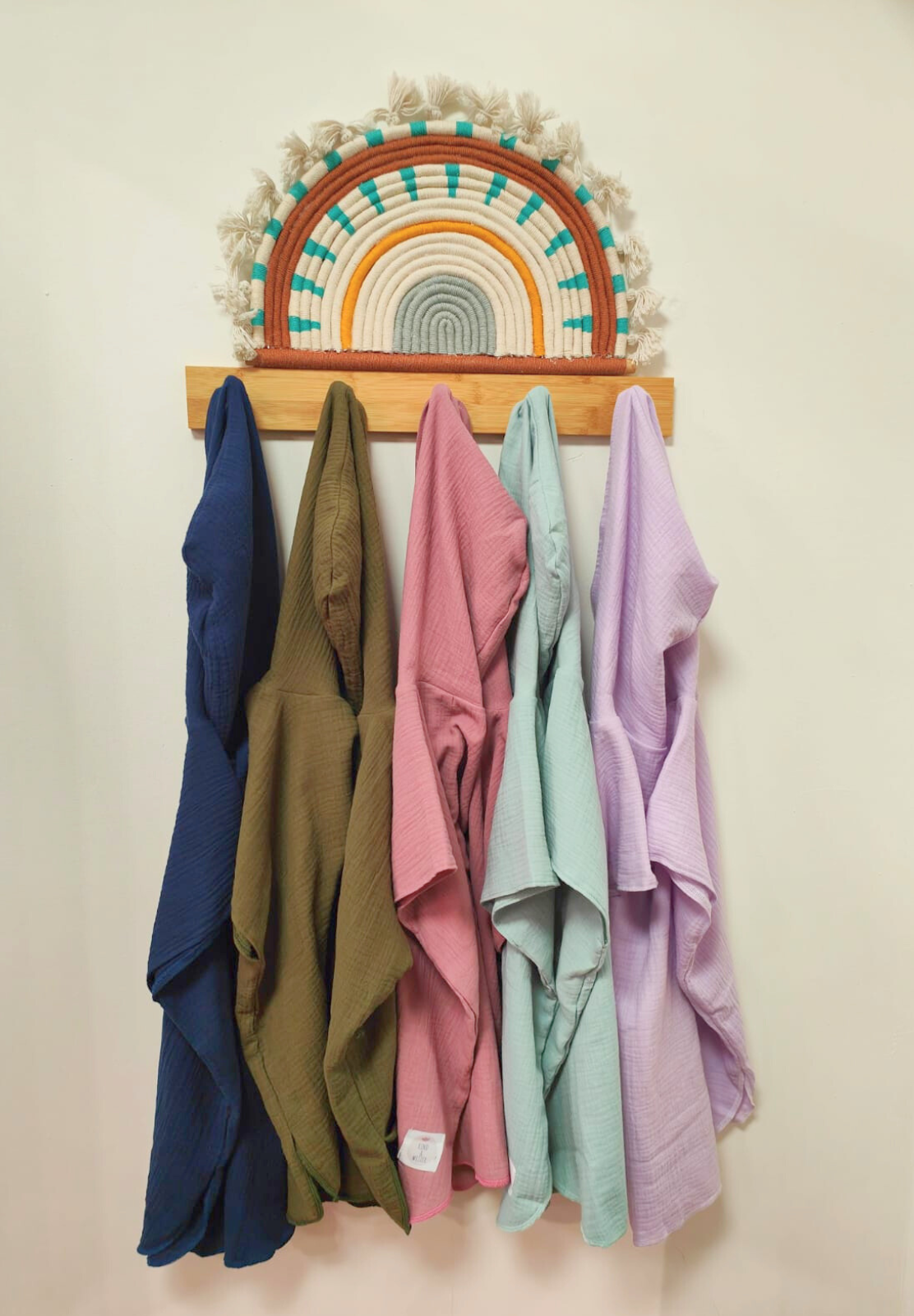 dünner Kinder Bade-Poncho / Cape / Badetuch aus Musselinstoff lila