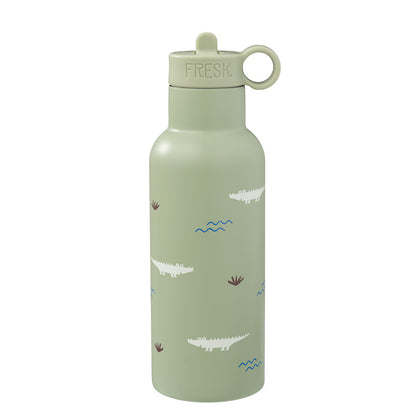 FRESK Trinkflasche Crocodile 500ml mit 2 Deckeln & Reinigungsbürste